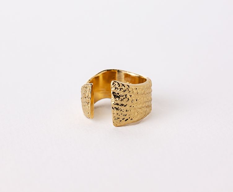 Jeanne Gold Ring