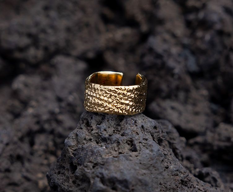 Jeanne Gold Ring